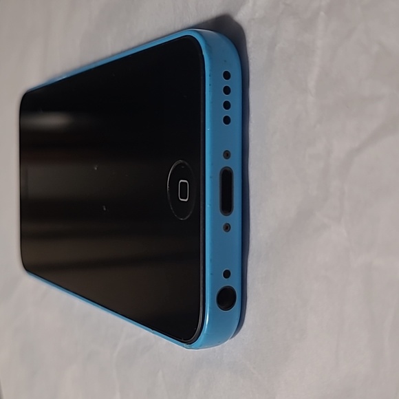 Apple iPhone 5c Model a1532 Blue - Picture 7 of 7